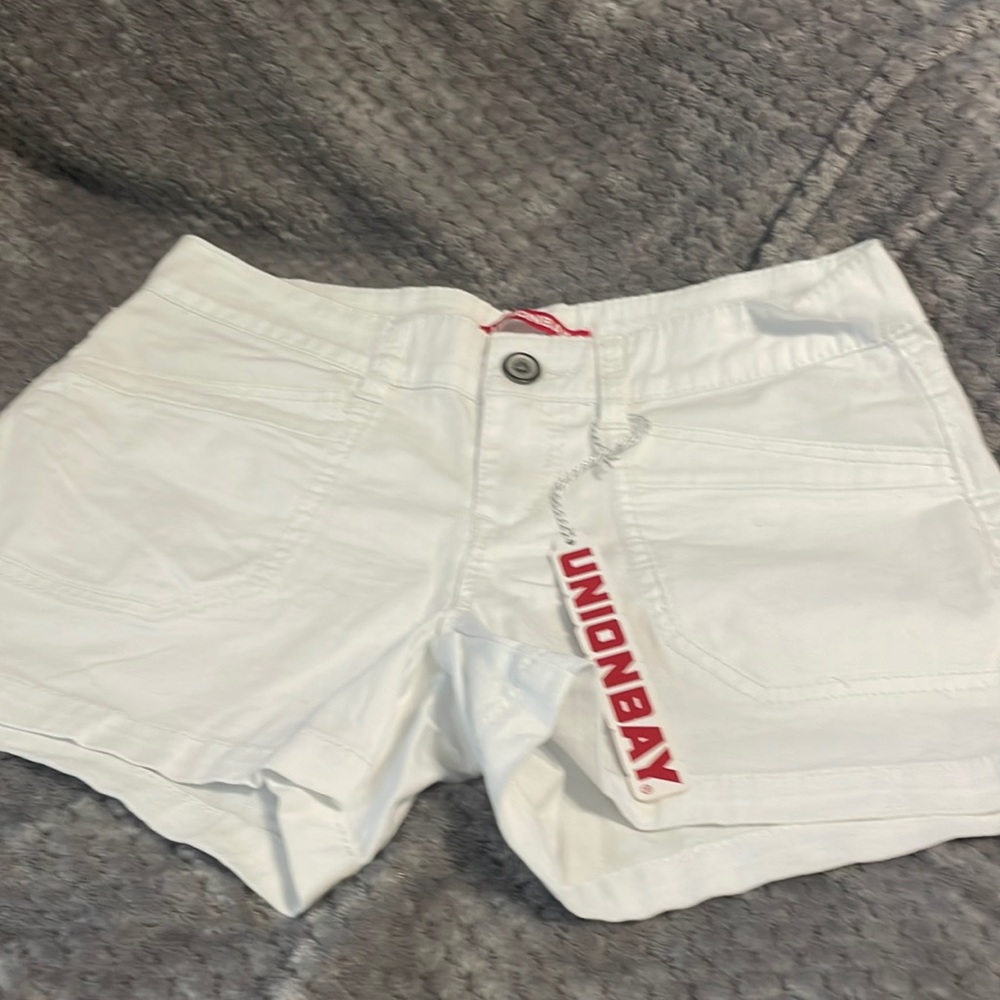 White UnionBay shorts